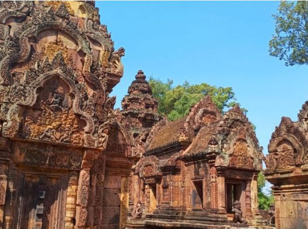 Outskirts: Banteay Srei & Beng Mealea